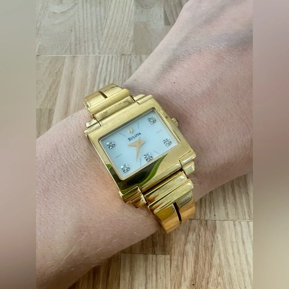 Rare Bulova ladies rectangular gold tone diamond dress watch NEW BATTERY